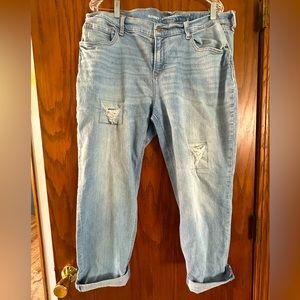 Size 16 Old Navy boyfriend skinny Capris